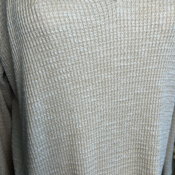 American Eagle Cream Notch Oversized Long sleeve Sz M - Picture 4 of 6